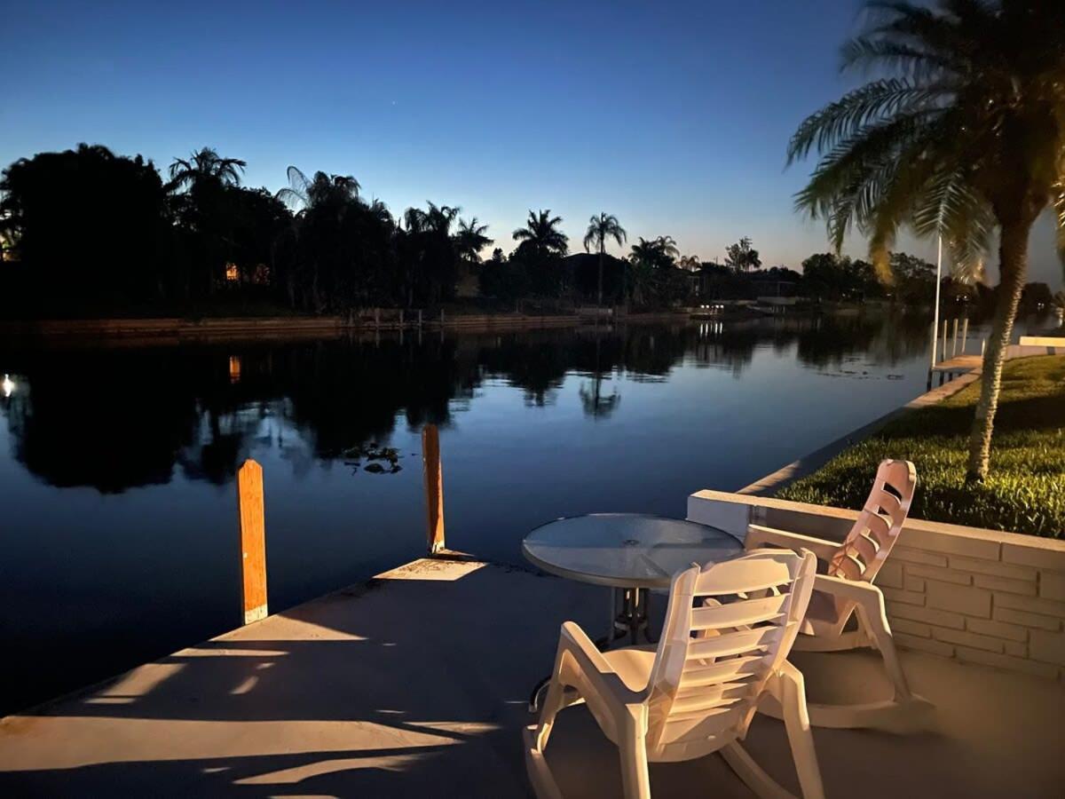 Hidden Secret Waterfront Retreat Villa Cape Coral Exterior foto